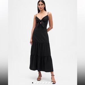 Gap tie-front tiered maxi dress size M